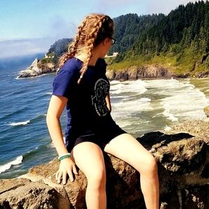 Meet your Posher, Abby